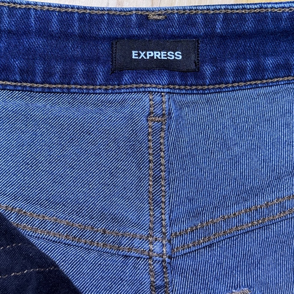 Express High Rise Ripped Indigo Jeans - Picture 8 of 8